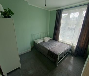 1 Bed Flat, Melfort Road, CR7 - Photo 4