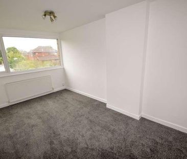 Kings Avenue, Whitefield, M45 - Photo 3