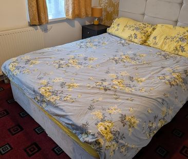 Room in a Shared House, Exton Avenue, LU2 - Photo 1