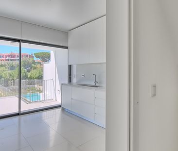 Spacious five-bedroom family home with pool & garden in Bicesse, Es... - Foto 1