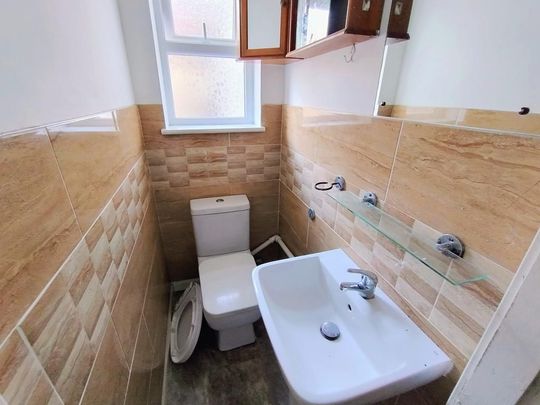 3 bedroom terraced house to rent - Photo 1