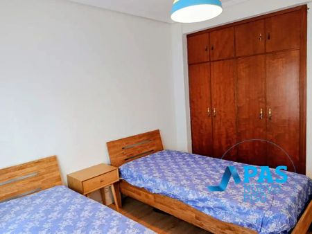Piso de alquiler en Calle Ramón Menéndez Pidal, Los Castros - Photo 2