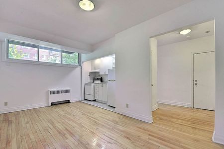 3010 Avenue Van Horne, Montréal, QC - Photo 5