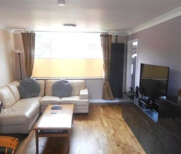 3 bedroom end of terrace house to rent - Photo 5