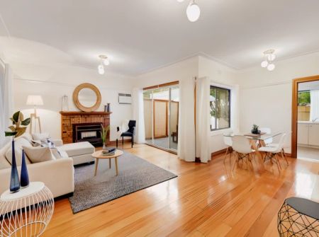 3 Bed, 1 Bath - Photo 3