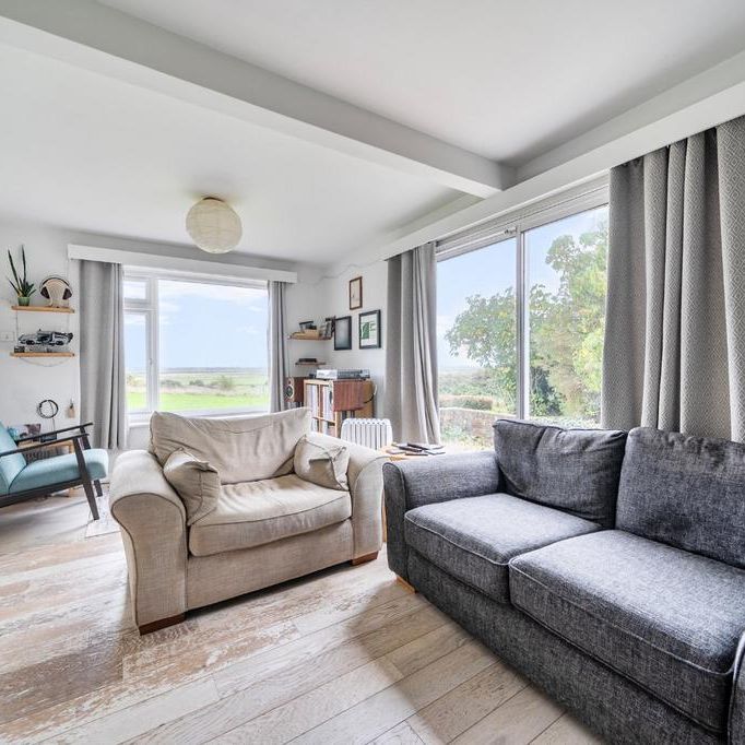 2 bedroom bungalow to rent - Photo 1