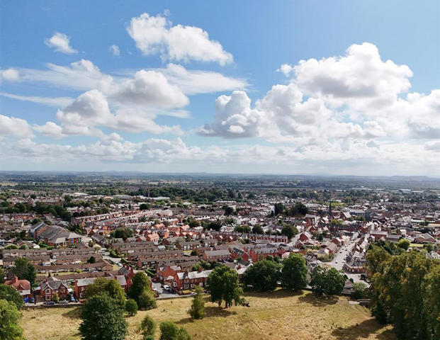 4 bedroom townhouse to rent - Photo 1