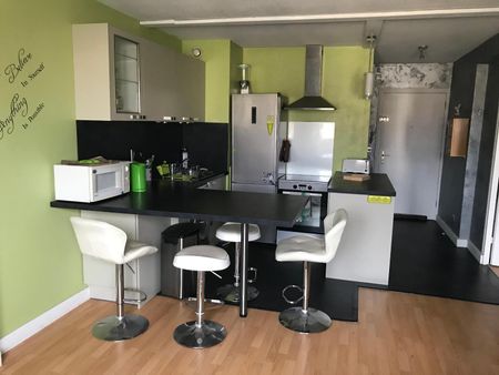 Location Appartement 2 pièces 38m² DECINES CHARPIEU 69150 - Photo 4