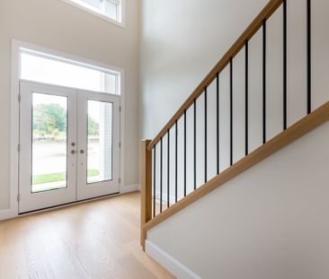 For Lease - 6453 Royal Magnolia Avenue, London South, Ontario - Photo 1