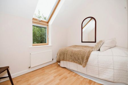 3 bedroom House To Let - Photo 5