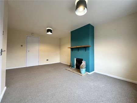 10, Meanwood Valley Green, Meanwood, Leeds, West Yorkshire, LS7 2SR - Photo 4