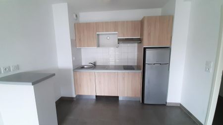 location Appartement T2 DE 42.3m² À ST SEBASTIEN SUR LOIRE - Photo 3