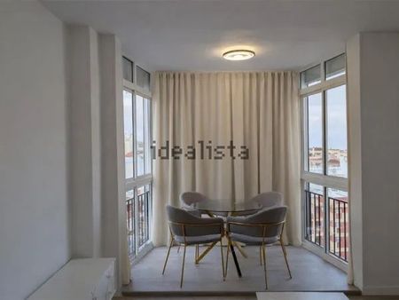 Alquiler de estudio en Avenida de los Manantiales - Photo 2