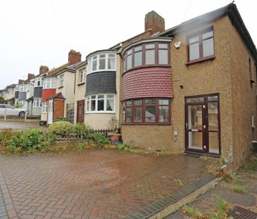 Price £2,500 pcm - Available Now - Unfurnished - Photo 3