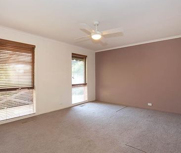 Comfortable Home with Perfect Location! - Photo 2