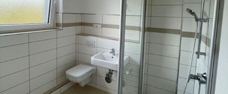 Schon jetzt den Zuschlag sichern - Wir modernisieren für Sie eine 3-Zimmer-Wohnung mit Balkon - "Freie Scholle eG" - Photo 1