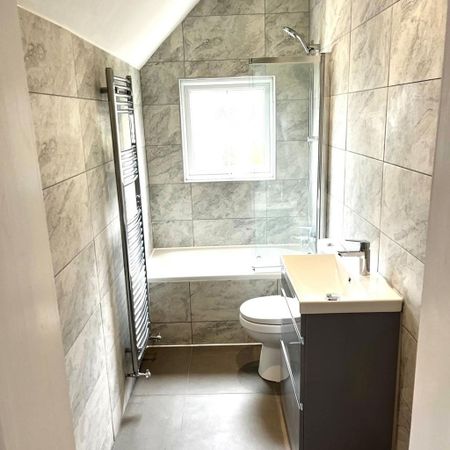 2 bedroom apartment to rent - Photo 4