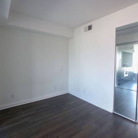 YORKVILLE: Unfurnished Jr. 1 bedroom condo in the heart of Yorkville - Photo 1