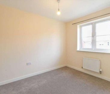 Oak Grove, Northampton, NN3 - Photo 3