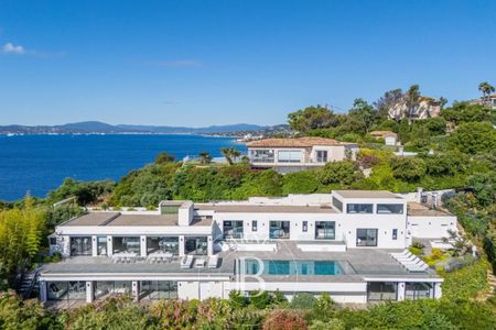 LOCATION SAISONNIÈRE - SAINTE-MAXIME - VUE MER PANORAMIQUE - 6 CHAMBRES - Photo 5