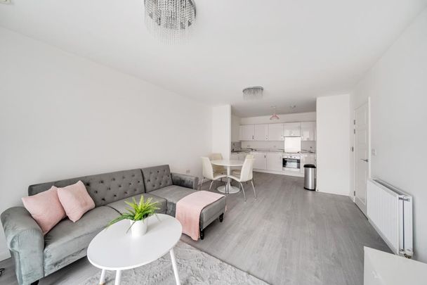 1 bedroom flat to rent - Photo 1