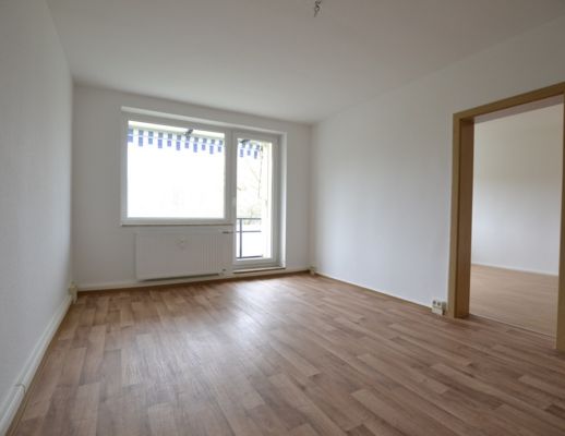 Charmante 3-Raum-Wohnung in ländlichem Stadtteil "Scheibe" - Photo 1