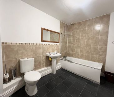 2 bedroom flat to rent - Photo 6