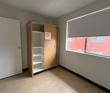 Walking Distance to Shops & Station - Photo 2