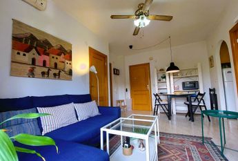 Bonito apartamento 2 dormitorios con piscina al lado del mar