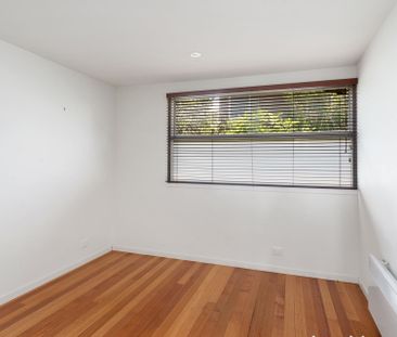 88 Broadway , Elwood. - Photo 5