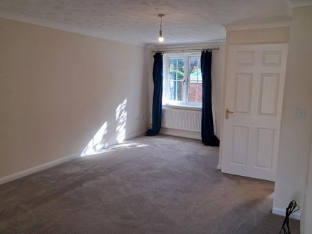 3 bedroom detached house to rent - Photo 5