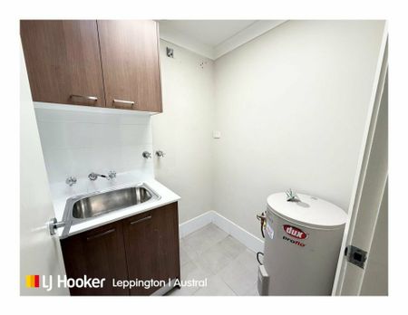 SECURE 2 BEDROOM UNIT - Photo 4