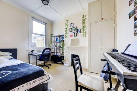 3 bedroom maisonette to rent - Photo 3