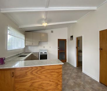 Spacious & Private - Photo 6
