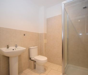 2 bedroom flat to rent - Photo 6