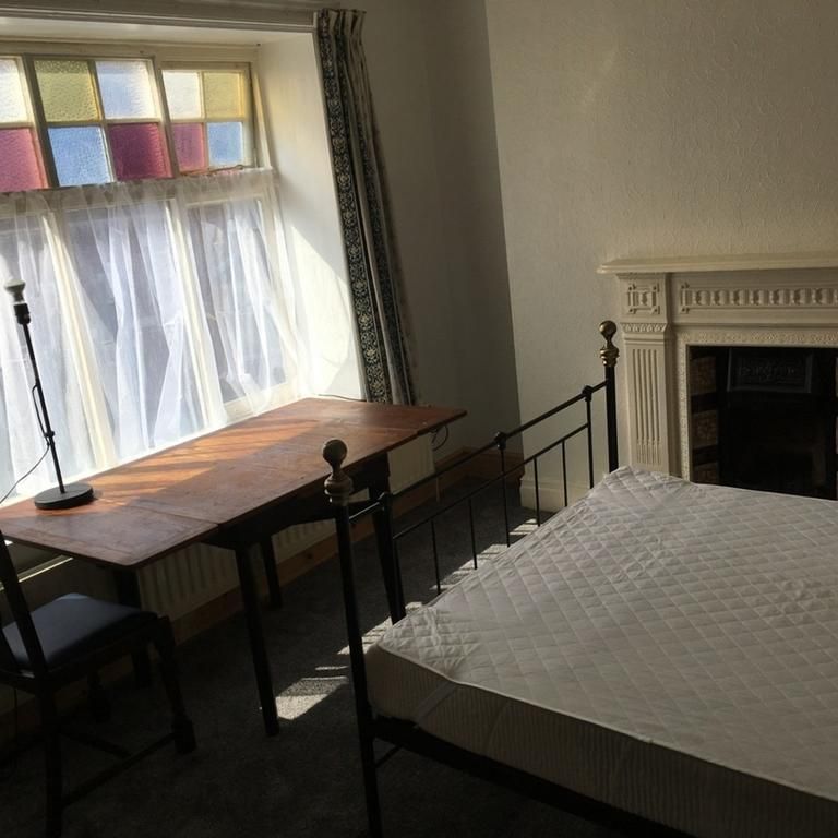 5 bedroom house to rent - Photo 1