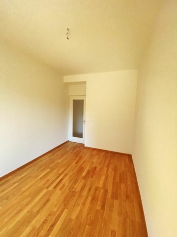 6.5 con balcone situato in posizione centrale - Photo 5