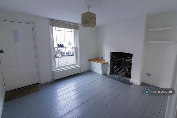 3 bedroom terraced house to rent - Photo 1