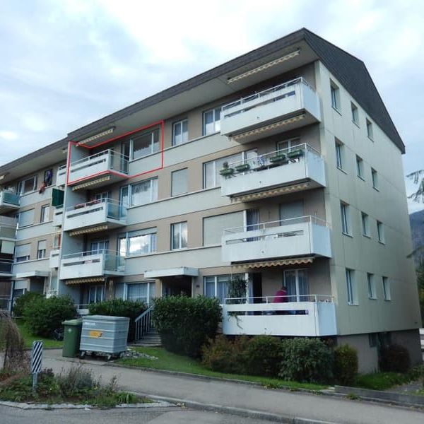 "Moderne, grosszügige 3.5 Zimmerwohnung zu vermieten!" - Photo 1