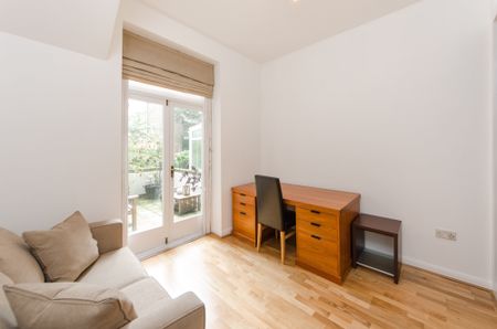 Earls Court, London, SW5 ground floor flat to rent - Photo 5