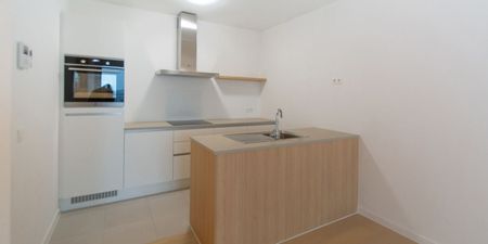 Appartement te huur in Antwerpen voor € 920 met 1 slaapkamer - Foto 2