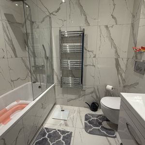 Quilters Way, Stoke Mandeville, AYLESBURY - Photo 2