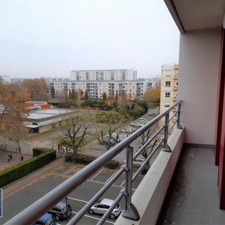 Location Appartement 1 pièce 31m² ANGERS 49000 - Photo 4