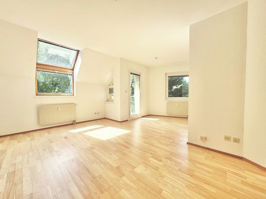 BALKONTRAUM | OPTIMAL AUFGETEILTE 2 ZIMMER | TOP-GRÜN-RUHELAGE - Photo 1