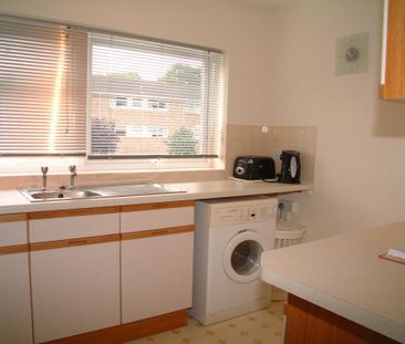 2 bedroom apartment to rent - Photo 4