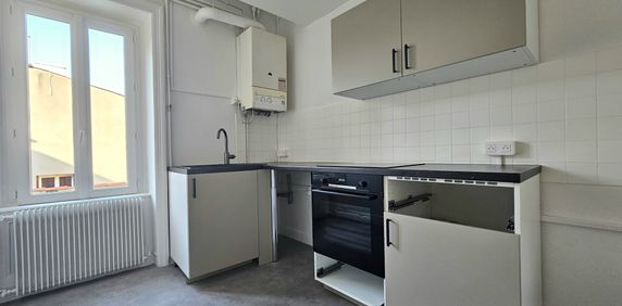 Location Appartement 2 pièces 40m² AUBIERE 63170 - Photo 2