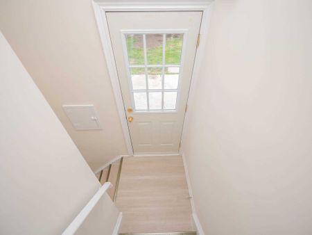 For Lease - 372 HIGHSIDE Drive, Milton, Ontario - Photo 4