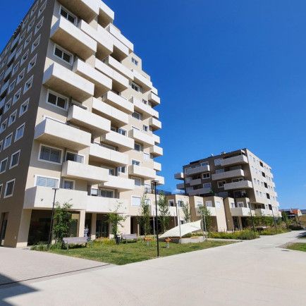 GEGENÜBER HIRSCHSTETTNER BADETEICH! - Photo 1