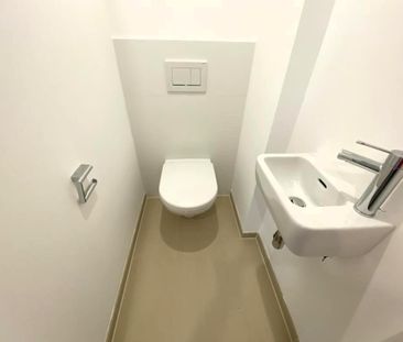 Oberstes Stockwerk! Klimatisierte DG-Wohnung mit 10m² Terrassenfläc... - Photo 2