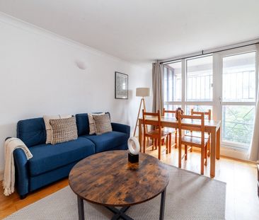 1 Bed Flat, Baltic Place, N1 - Photo 1